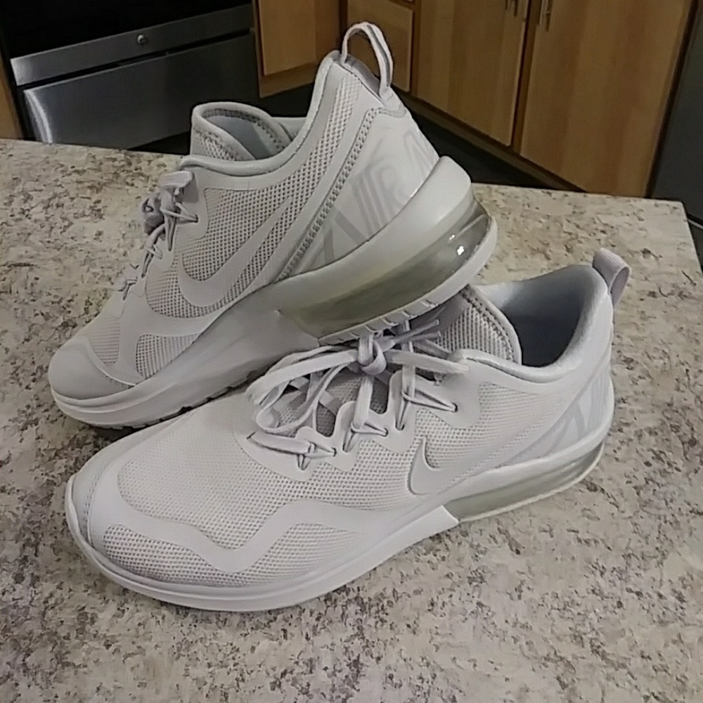 Nike shoes women